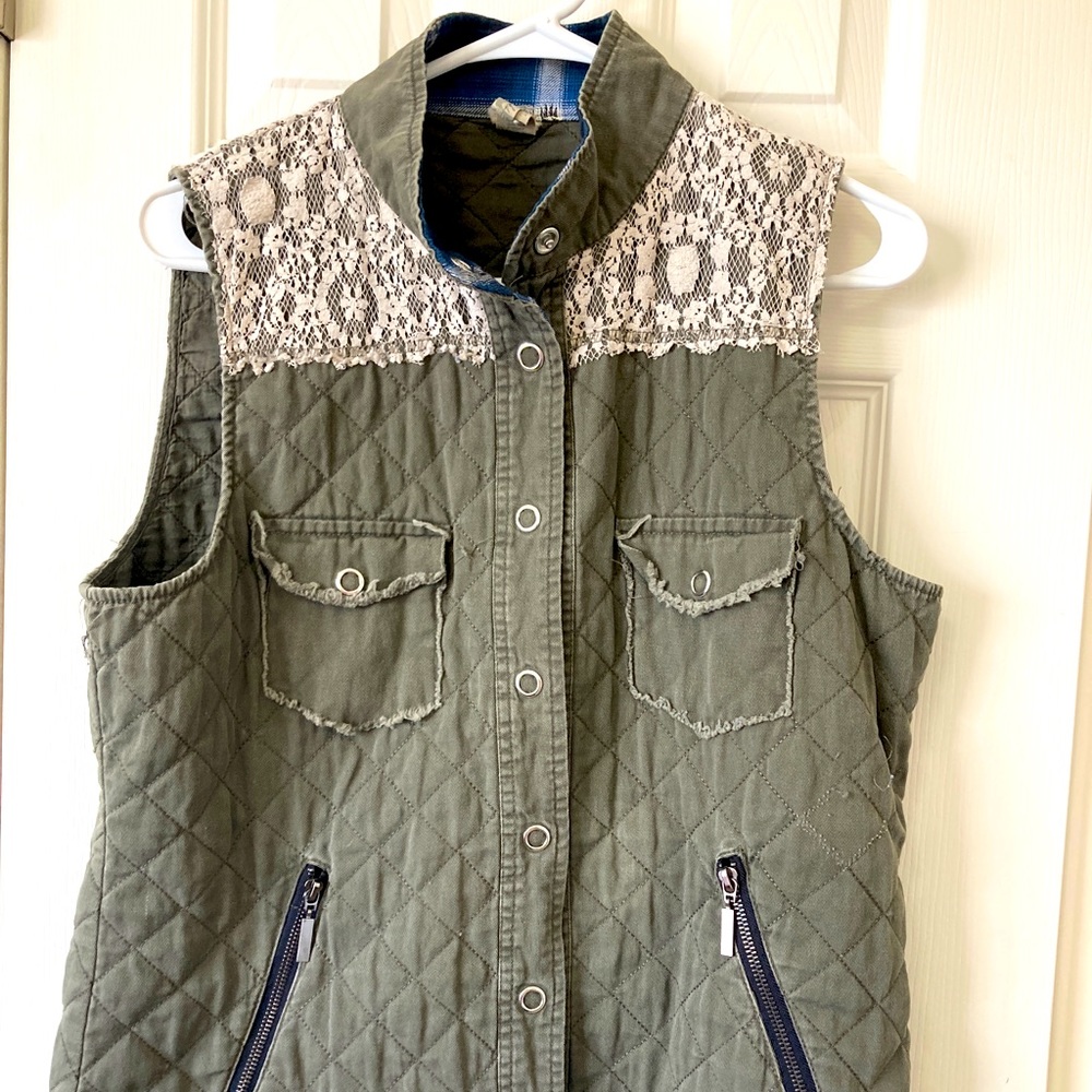 BKE Gimmicks vest, size XL